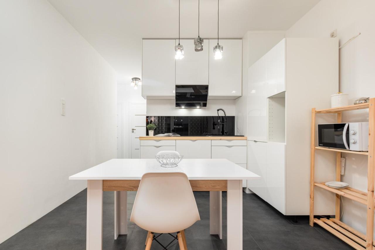 Przerwana 11A By Homeprime Warsaw Exterior photo